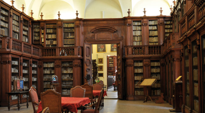 Dalle collezioni alle connessioni Una biblioteca