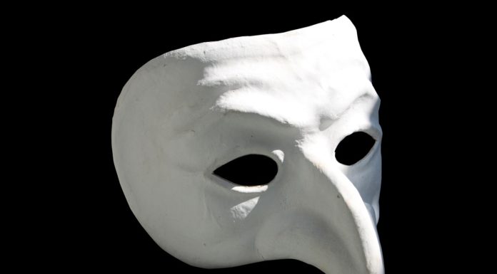 Chi ha paura di Pulcinella? Un noir e/o di Massimo Torre Pulcinella