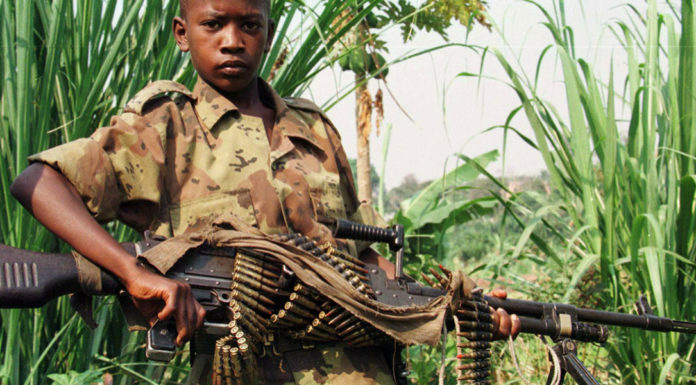 Vagabondi notturni. Un romanzo-reportage da Nottetempo Uganda