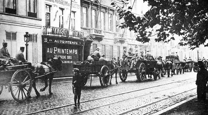 “L’invasore” di Annie Vivanti Le colonne tedesche entrano a Bruxelles il 20 agosto 1914