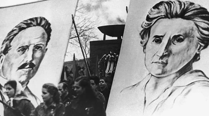 Paperino a Palazzo Madama: l’ultima disavventura di Maurizio Gasparri nel fumetto infinito della destra italiana Destra su destra