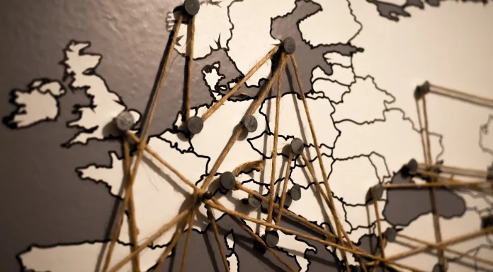 Con o senza l’Europa Con o senza l’Europa