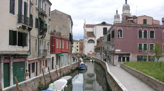 Quando a Venezia la si faceva a cazzotti Scorcio del Rio de l’Anzolo Rafael nel sestiere Dorsoduro a Venezia