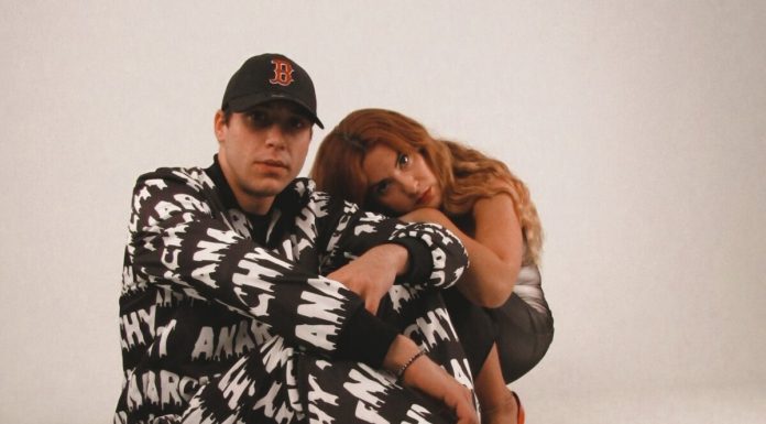 Pop, trap e psicoanalisi si fondono in “Iceberg”, il nuovo singolo di Sara J Jones & Johnny Joint