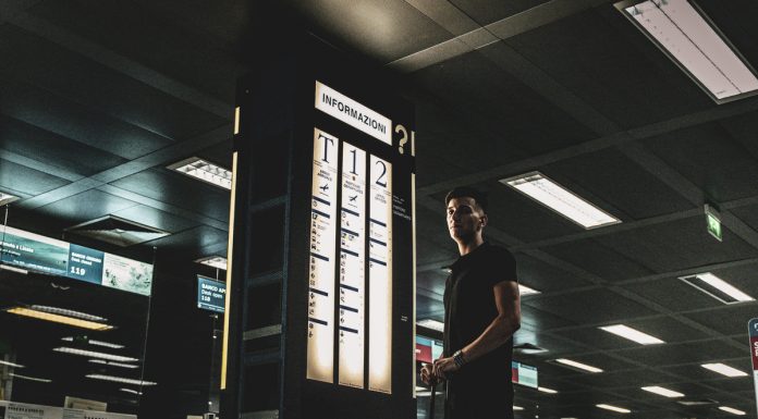 Blade racconta l’altro volto dell’amore in “Shakira”, il suo nuovo singolo