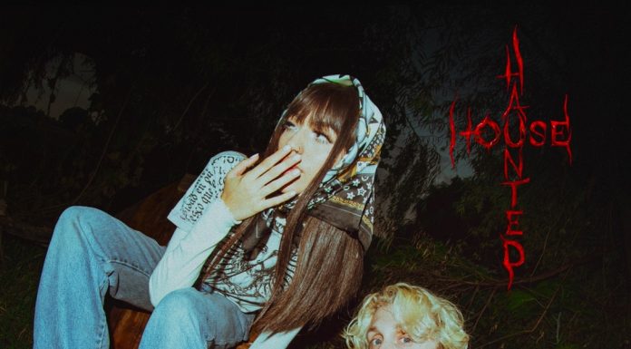 Love Ghost – è uscito il video di “Haunted house”