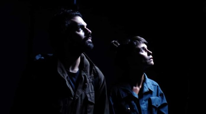 Abbandono di Jacopo Gardelli tra distopia, paura dell’ignoto e nostalgia