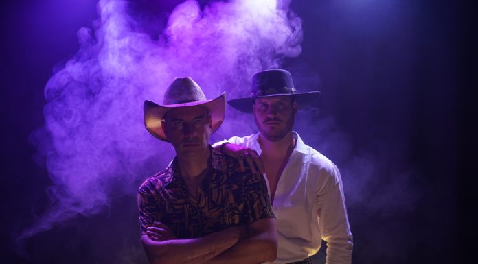 I 3nema celebrano la cultura e la vita urbana in “Loving Town”, il loro nuovo singolo