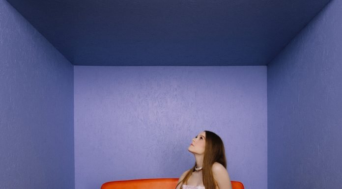 Alba ridefinisce la musica pop con l’attesissimo debut EP “Non sono fragile”