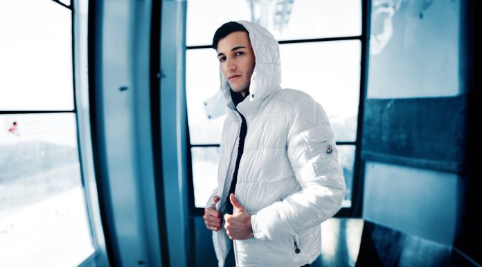 Oltre lo status symbol: Blade rivela il prezzo del successo in “Moncler”