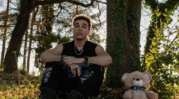 Dal Fanciullino di Pascoli alla responsabilizzazione sessuale ai live, il vero punk è responsabilità: Jamie torna con “UN PEZZO DI ME”