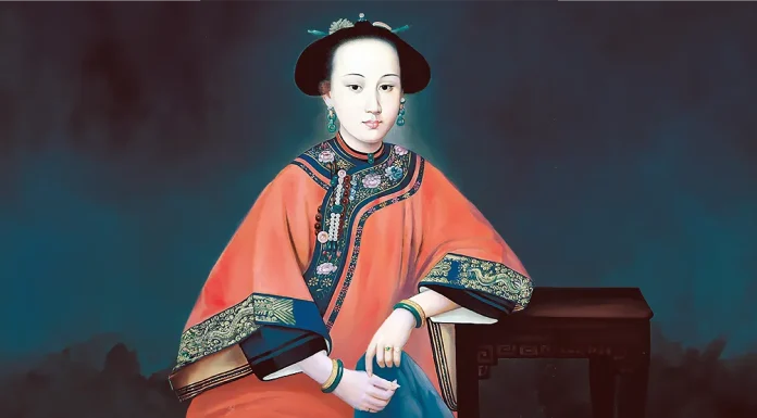 “Turandot” di Giacomo Puccini Portrait of Lady Hoja, Consort of the Qing Dynasty Qianlong Emperor.