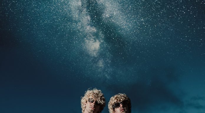 Ritmi caraibici per le notti estive in “Forte!”, il nuovo singolo del duo i fratelli Ferrinis