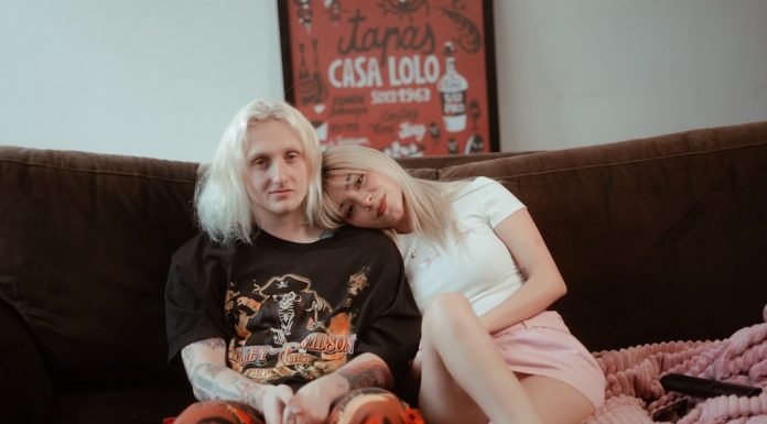 Love Ghost – è uscito il video di “2YOUNG4U” con la collaborazione di Andie Gago