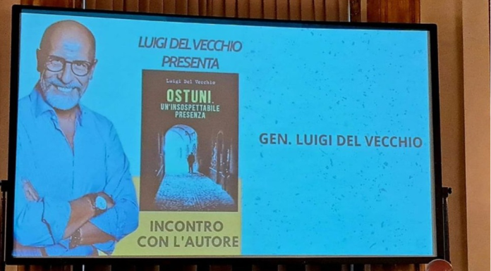 Il Generale Luigi Del Vecchio premiato a Firenze dall’Accademia Tiberina per il thriller “Ostuni. Un’insospettabile presenza”
