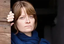 Firenze: Elisa Biagini presenta “Quanto preme ai vetri” Firenze: Elisa Biagini presenta "Quanto preme ai vetri"