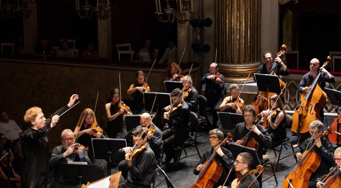 Dal ‘Haffner’ alla Quarta: emozioni e atmosfere al Teatro di San Carlo