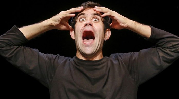 Al Cine Teatro Garibaldi di Giarre, Mistero Buffo di Dario Fo in scena con Matthias Martelli