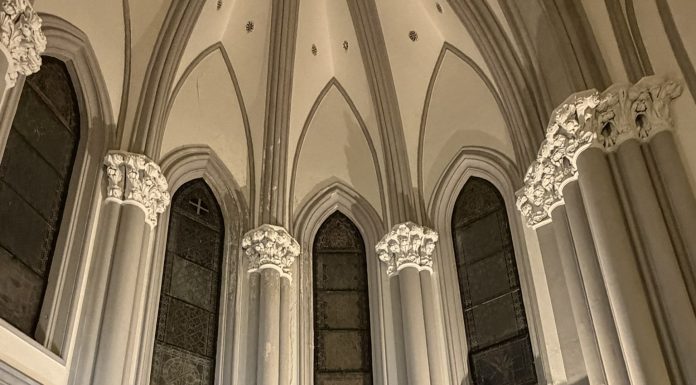 Dalla severità barocca all’intimità del salotto: una serata alla Chiesa Luterana di Napoli