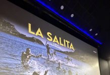 Napoli si raccoglie sotto la pioggia: “La Salita” di Gallo è già un evento