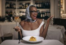 Papik e Kelly Joyce uniscono due capitali musicali, tra lounge e nu-jazz il suono raffinato di Carbonara & Champagne