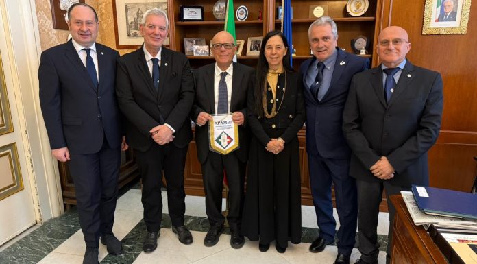 Una delegazione di APAMRI incontra il Prefetto di Bari: al centro solidarietà, valori civici e ruolo della donna