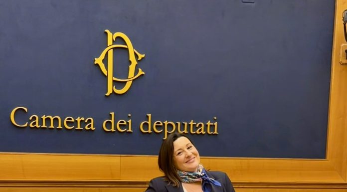 When Naples Reaches the Soul: “Sussurrando” Turns into a Dialogue Between Cultures at the Italian Parliament