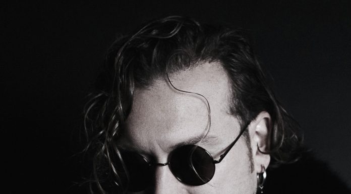 “Euforia” di Papi· On: il primo album sul bisogno di restare accesi senza perdere sé stessi