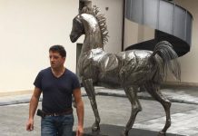 L’arte di restare: Nuccio Loreti e il metallo che batte nel cuore di Catanzaro