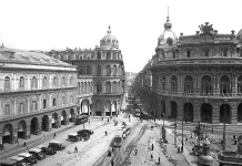 “Vagabondaggi genovesi” di Costanzo Carbone Piazza De Ferrari, Genova (1912)