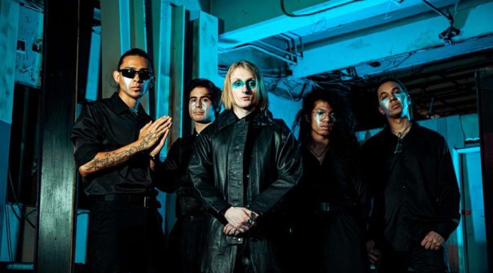 Love Ghost – è uscito “Dark City” con la collaborazione di Notions