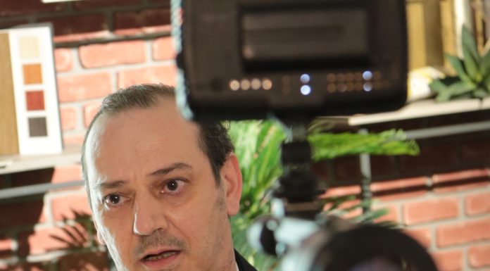 Barcellona, il Natale diventa un laboratorio per il retail: vetrine e spazi commerciali alla prova del futuro